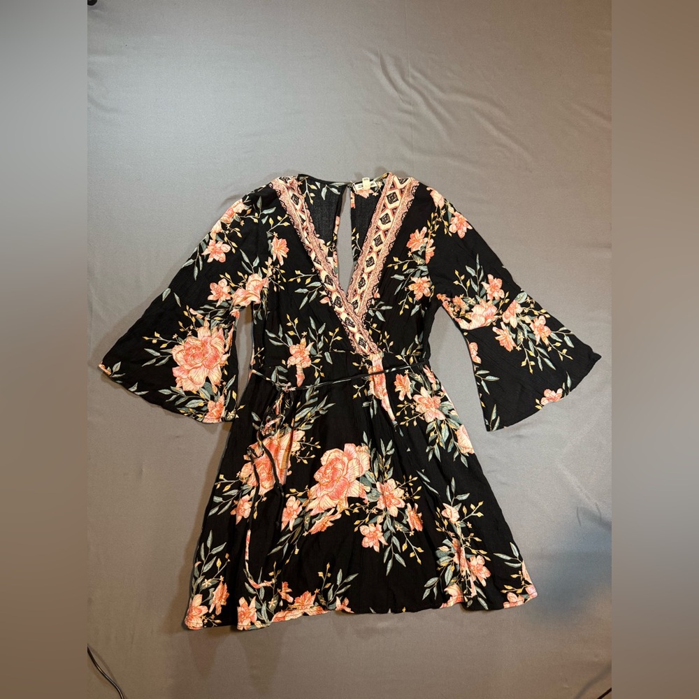 Billabong Boho Floral Mini Dress Bell Sleeve Tie Waist Festival Size Small
